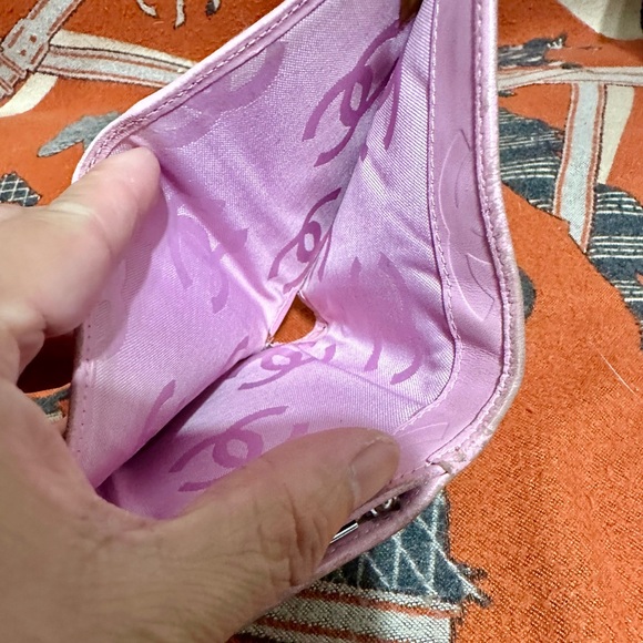 CHANEL ❤️🌟CAMBON COMPACT WALLET⭐️ - Picture 6 of 10